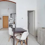 Brightsight Spezia Modern Flat Апартаменты