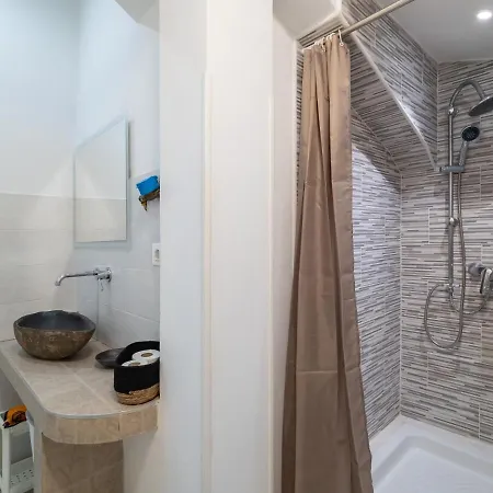 Brightsight Spezia Modern Flat لا سبيتسْيا